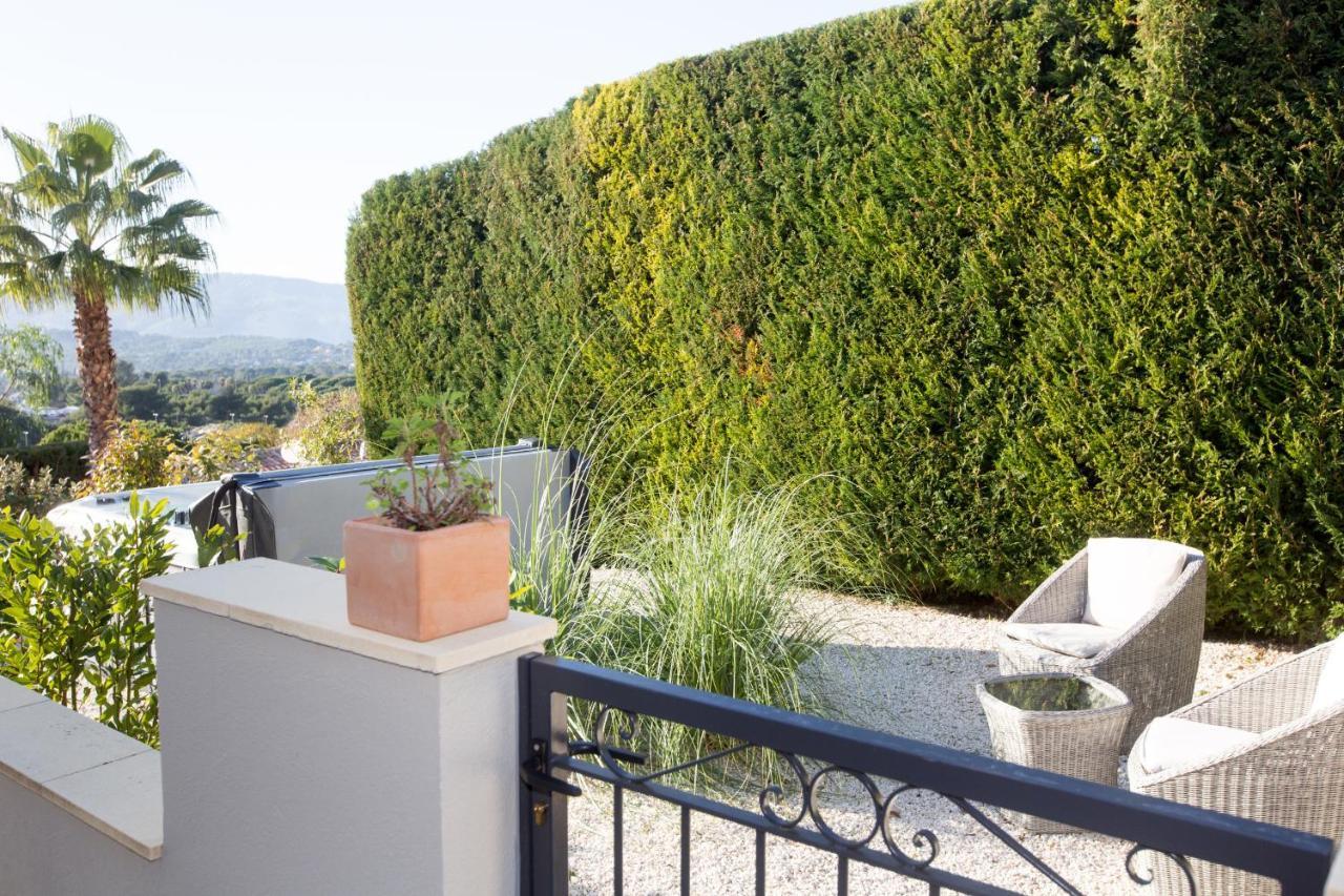 Les Chambres D'Hotes De Mougins Pokoj fotografie